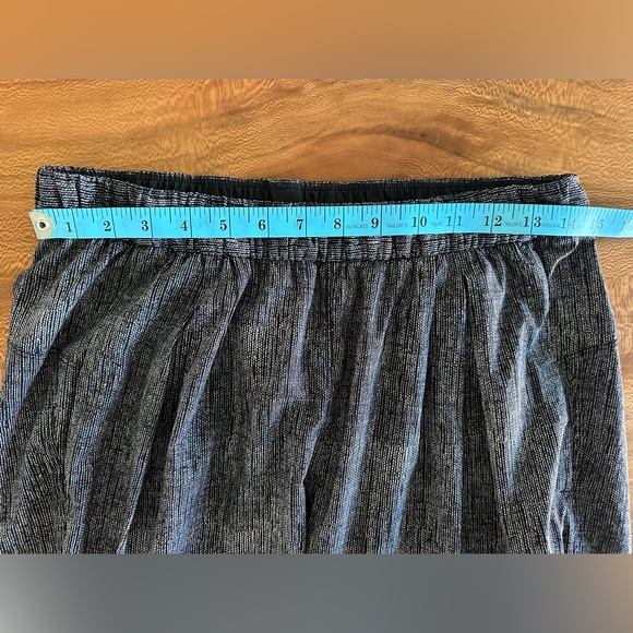 LULULEMON Joggers - Picture 3 of 10